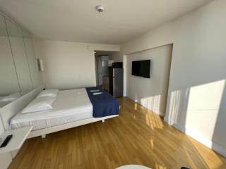 Hotel Orbi city C block Vip room - 8