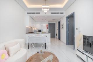 StayShort - Arjan Apartment sleeps 3 with Private Balcony! - 4