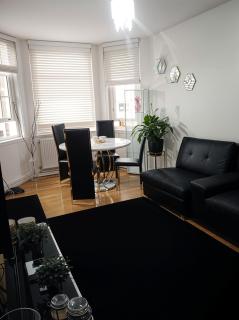 Damight Homes - Comfort Chelsea and Kensington Serviced Accommodation - London - 0
