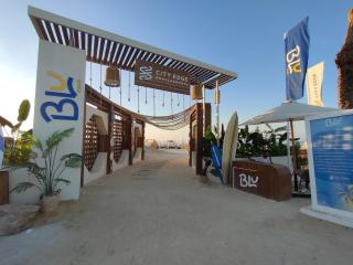 Comfort Cozy Corner - 2