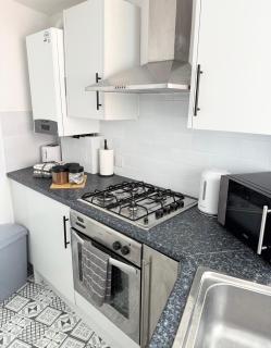 Stylish 1BR Flat in Central Newport - Newport - 1