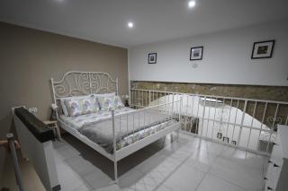 GIANNI'S HOME Spaccanapoli - Napels - 5