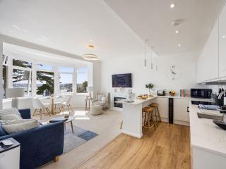 Tides Reach - Torquay - 6