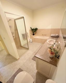 Unit in Hovell Street - 2