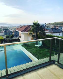Cesme Alacati Havuzlu Villa - Çeşme - 5