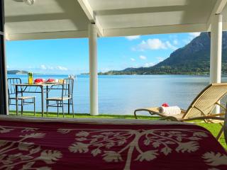 Lagoon house between sea and mountain, near Vaitape and Matira - 5