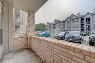 Modern Furnished Apartment in Houston with Parking and Fast Wi-Fi - 7