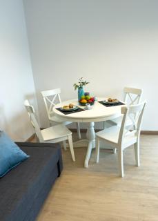 103 - Beachside Renovated 1BR apt w private garden - Cambrils - 1
