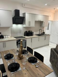 Bradford 2BR Luxury Central Apartment - Bradford - 8