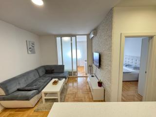Apartment 4th. Floor - 8