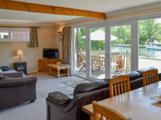 Watersedge - E1106 - Horning - 7