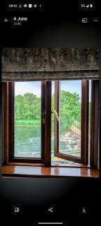 BRAND NEW River View Apartment - Fordingbridge - 9