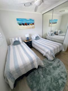 Our Happy Place! 3 Bedrooms in Burleigh - Gold Coast - 5
