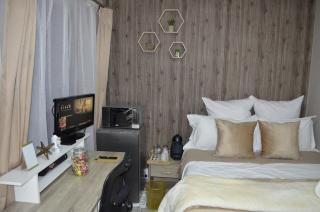 Peaceful Nest Randburg Fourways Sandton - 7