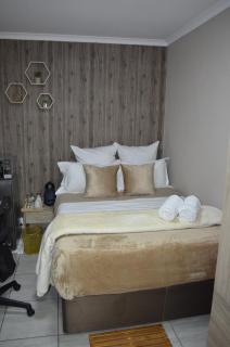 Peaceful Nest Randburg Fourways Sandton - 8