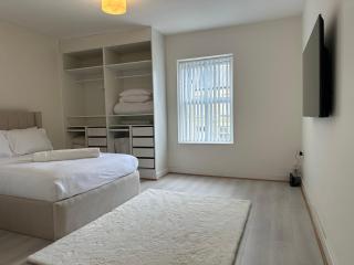 The Beige House - Batley - 7