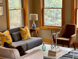 Tuthill Tree House - Secluded Mountain Cabin with Roof Deck - Shohola - 4