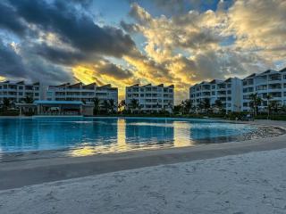 Crystal Lagoon White Sands Beach - 5