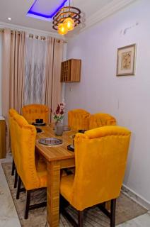 Triple J's Inn & Apartments - 7