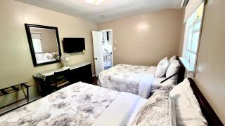 Park Place Motel & Suites - 2