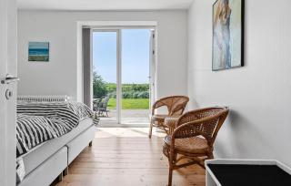 Stunning Apartment In Esbjerg V With Wifi - 1