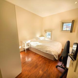 The Regent Guesthouse - 8