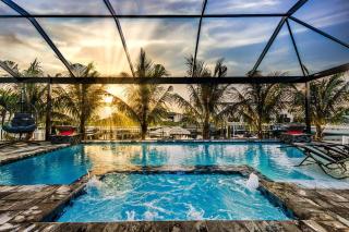 Waterfront Bliss w/ Dock - Sunsets Over Del Prado - 0