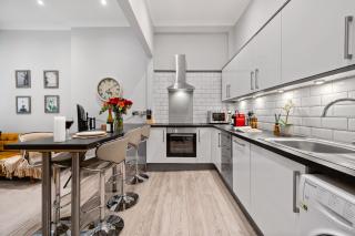 The Kensington Residence - Central London Base - 1