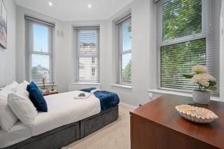 2BR Kensington Central London Apartment Steps to Station - London - 9