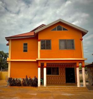Phil's Apartment - Cape Coast - 1