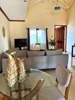 Casa Pors Luxury Apartment with Security, Pool, & Gym - 8