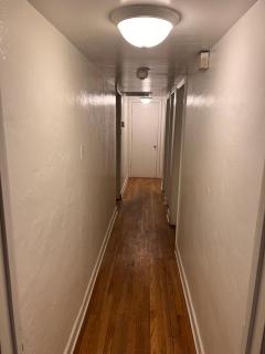 Downtown Neighborhood Room 2 - 4