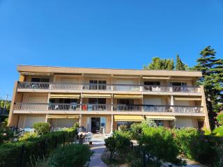 Bandol, T3, les pieds dans l'eau, presqu'île du Capelan - Bandol - 9