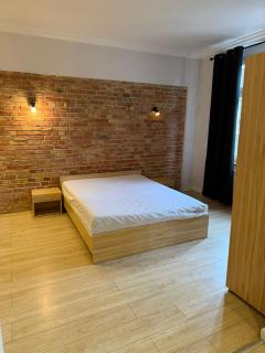 1904 Studio - 1