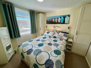 Beach Cottage 71 Golden Bay - Cosy Coastal Escape - Bideford - 5