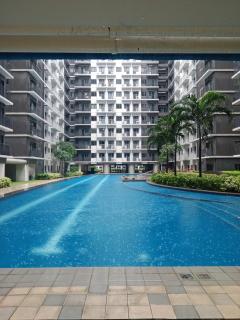 Shore3 tower1 - Manila - 1