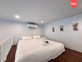 Loft & Cozy Stay near Lee Garden - 6