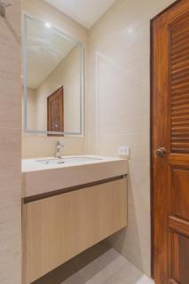 C131 Relaxed 1BR Getaway Near Beach & Cafés - 6