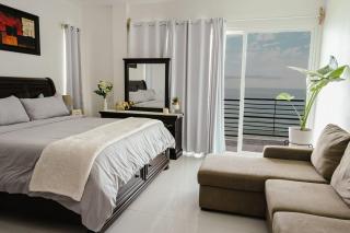 Triton's Cozy Condominium - 2