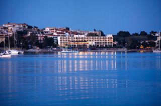 Nautica Bay Hotel - 2