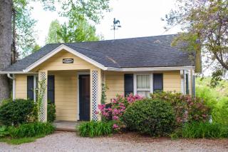 Orchard Inn - Saluda - 9