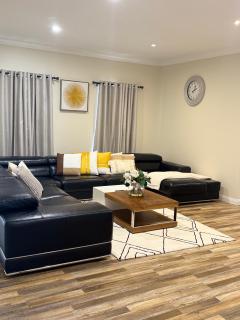 HomeVibe - Mansfield - 9
