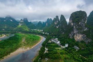 Yangshuo Mountain River Ballad Hotel - Free Yangshuo Train Station Pick Up and Drop Off - 1