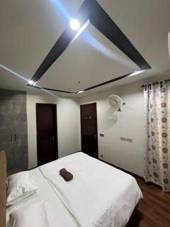 Two Bedroom Apartment in Gulberg - 9