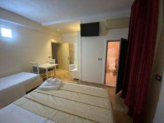 Hotel Restorant Pizzeri Anxhelo - Kavaja - 7
