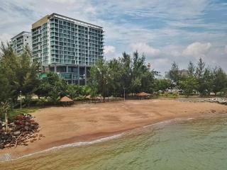 PD D'Wharf The Bay Superior Queen Room SeaView Balcony - 4