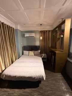 Big Studio Unit in Lekki phase 1 - Kitchen, Washer, 24-7 light, WiFi & Netflix - 2