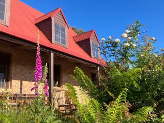 SeaHen Lodge - 0