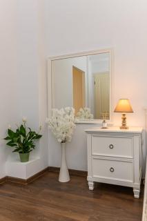 Brasov Hillside Suite Near City Center - 7