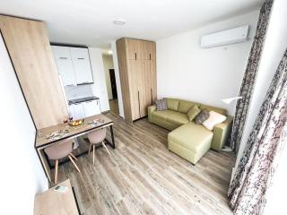 Ocean Breeze Residences - Golem - 4